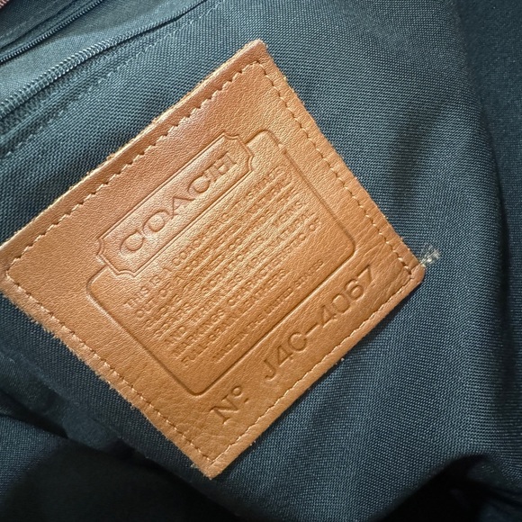 COACH Rare vintage large brown tote with zipper closure - Picture 16 of 16